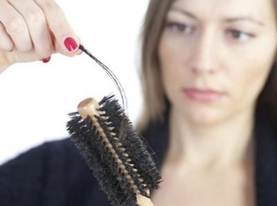 頭發大把大把的掉！一檢查居然是因為頭發護理產品